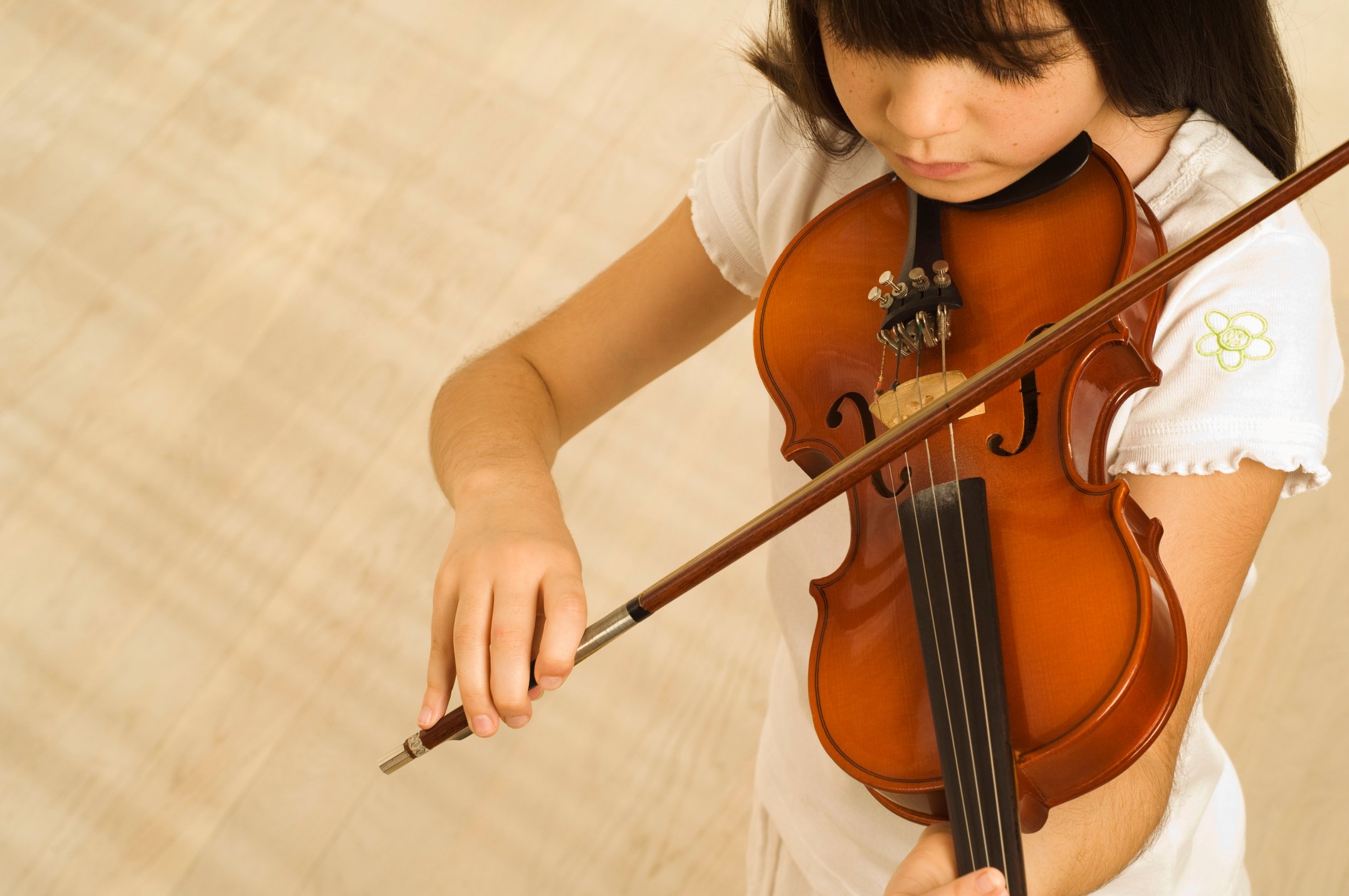 Girl playing violin